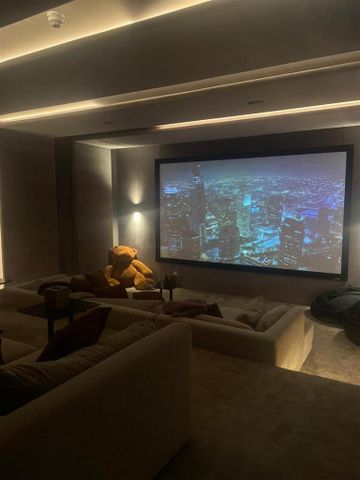 6 bedroom detached house to rent - Photo 5