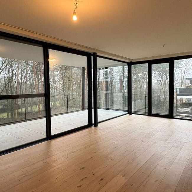 Appartement te huur in Genk voor € 1.050 met 2 slaapkamers - Foto 1