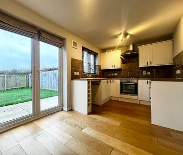 3 bedroom semi-detached house to rent - Photo 3