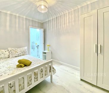 4 bedroom house to rent Cecil Street, Watford, Hertfordshire, WD24 - Photo 4