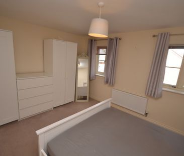 3 bed Semi-Detached House for Rent - Photo 2