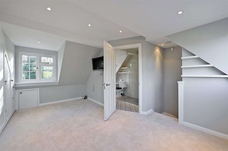 SHORT TERM - A three bedroom cottage located in Temple with river frontage and mooring - Photo 3