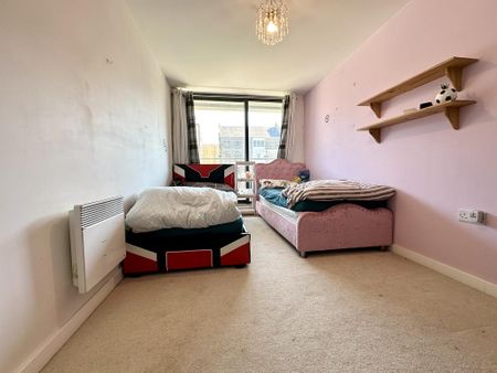 2 bedroom flat to rent - Photo 5