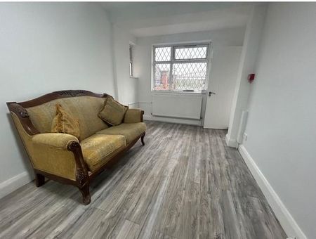 7 bedroom semi-detached house to rent - Photo 5