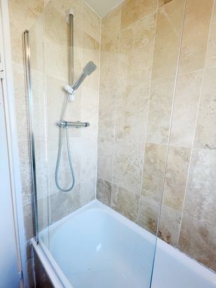 Room in a Shared House, Cable St, E1W - Photo 1