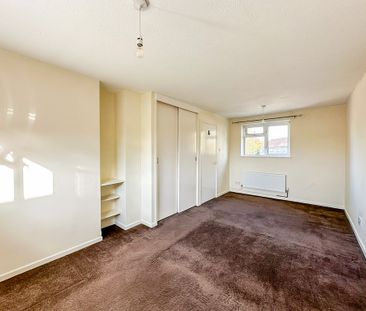 Bedford Close, Wyton, Huntingdon - Photo 5