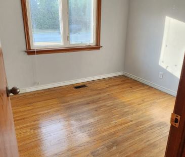 For Lease - 4128 New Street Unit# Main, Burlington, Ontario - Photo 6