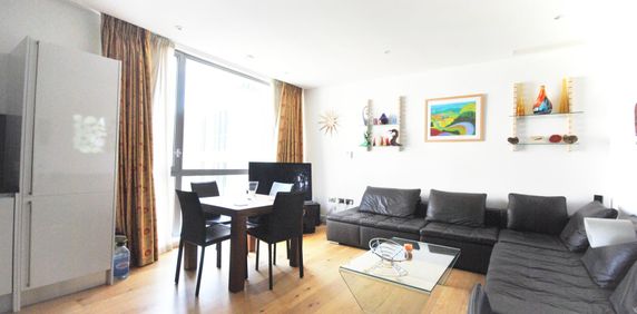 Melrose Apartments, Winchester Road, London NW3 - Photo 2