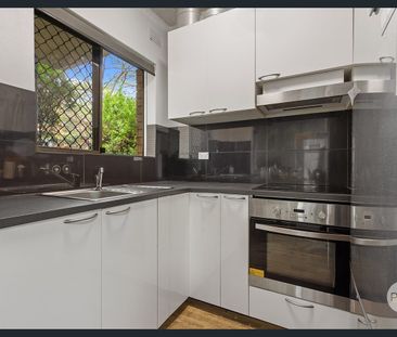 MODERN & CONVENIENT - Photo 6