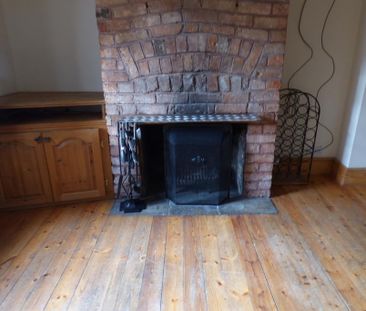 2 bedroom terraced house to rent - Photo 2