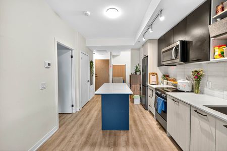 For Lease - 2300 St Clair Avenue Unit# 813, Toronto, Ontario - Photo 5