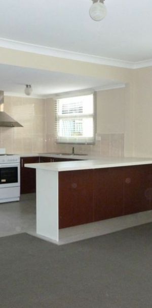 Renovated Three Bedroom Home - Photo 1