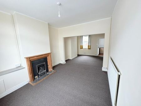 2 bedroom terraced house to rent - Photo 2