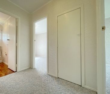 Sunny cozy two bedroom unit in a sought-after Royal Oak. - Photo 5