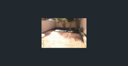 3BR Townhouse! 2 toilets, LUG, BIRs. Blacktown South Public (OC) zone! - Photo 3