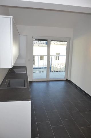 MAISONETTEWOHNUNG MIT BALKON - LANDSTRASSE NÄHE SCHILLERPARK - Photo 4