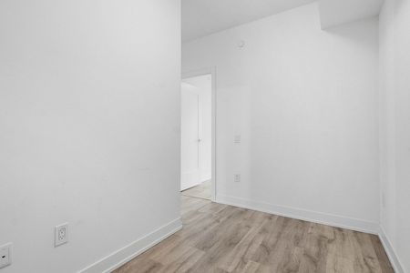 For Lease - 30 Inn On The Park Drive Unit# 906, Toronto, Ontario - Photo 5