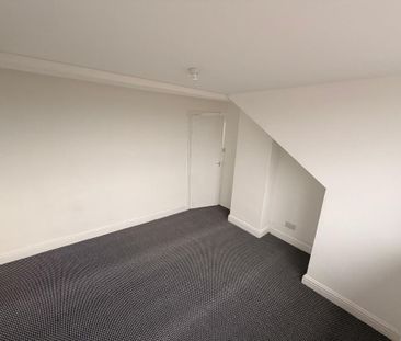 4 bedroom terraced house to rent - Photo 4