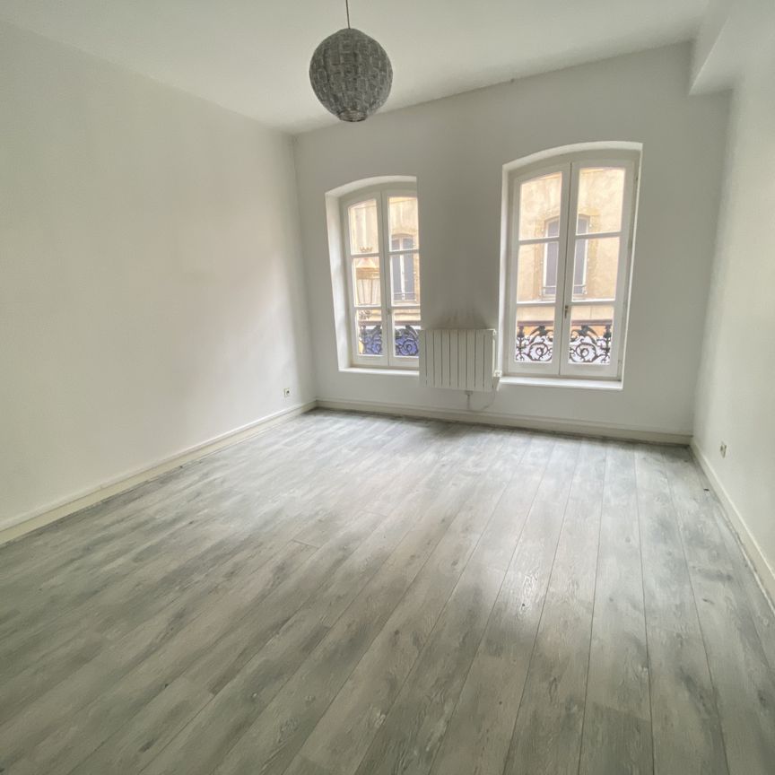 Appartement 2 pièce(s) 1 chambre(s) 64 m² - Photo 1