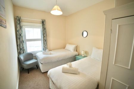 4 bedroom townhouse to rent - Photo 5