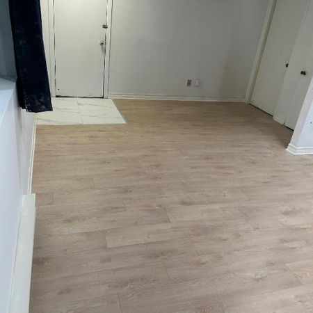 3 1/2 Anjou - Photo 4