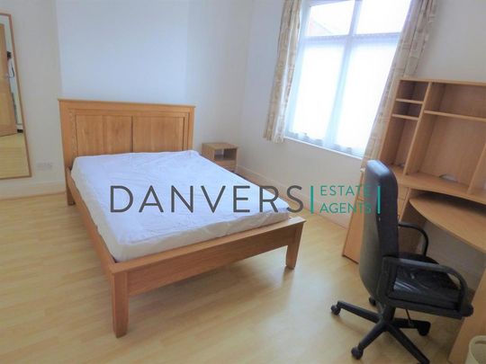 4 bedroom terraced house to rent - Photo 1