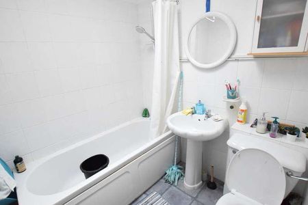 Exbourne Manor, Christchurch Road, Bournemouth, BH1 - Photo 5