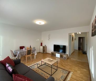 🏡 Furnished 2.5-Room Apartment with Private Balcony in Dübendorf – ... - Photo 1