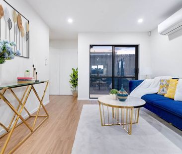 WATTLE DOWNS, 3 BEDROOMS - Photo 1