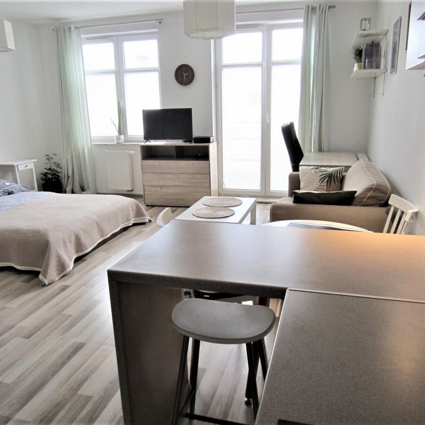 Nowoczesna duża kawalerka w apartamentowcu z windą w Centrum. - Zdjęcie 1