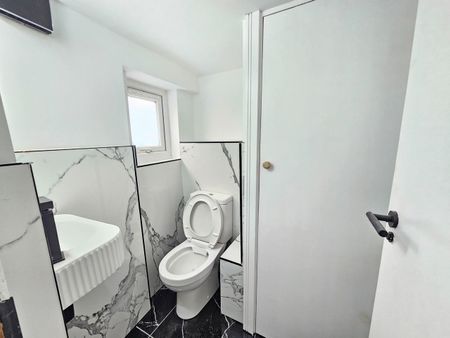 2 Bed Flat, Parish Lane, SE20 - Photo 4