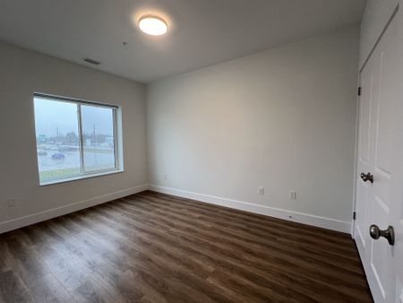For Lease - 620 Philip Street Unit# 206, Kincardine, Ontario - Photo 3