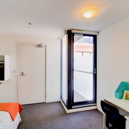 Standard Studio - Photo 1