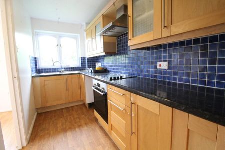 2 bedroom flat to rent - Photo 3