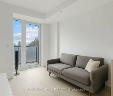 215 Lakeshore Road W #530 - Photo 1