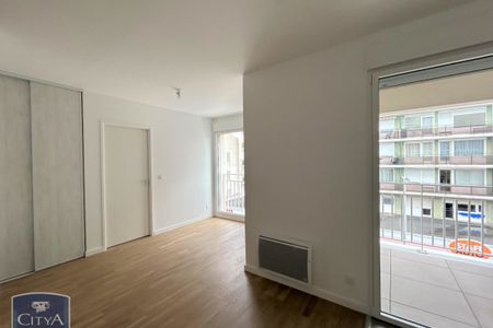 La Roche-sur-Yon, 85000 - Photo 2