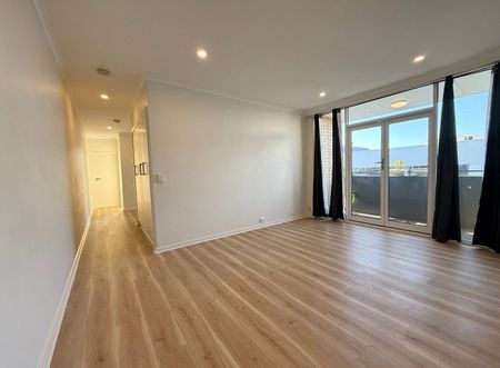 8/2 Mckay Street, Coburg VIC 3058 - Photo 2