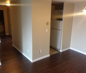 17 Eldon Hall Place - Unit 605 - 2 bed, 1 bath - Photo 5