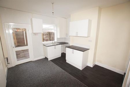 2 bedroom house to rent - Photo 4