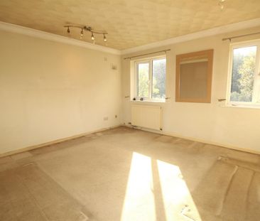 1 Bedroom Flat - Purpose Built To Let - Photo 5