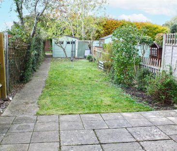 2 bedroom terraced house to rent - Photo 3