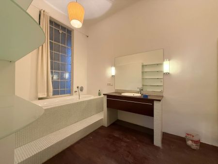 Repräsentative 3-Zimmer Altbauwohnung mit hohen Räumen und edlem Charme – 1040 Wien - Foto 4