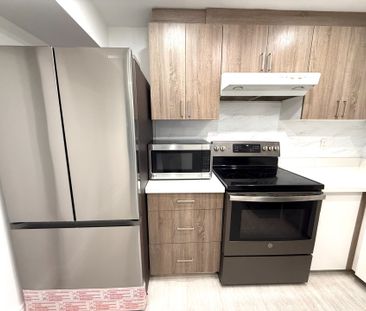 For Lease - 20 Eleanor Circle, Richmond Hill, Ontario - Photo 1