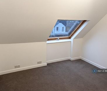 4 bedroom terraced house to rent - Photo 5