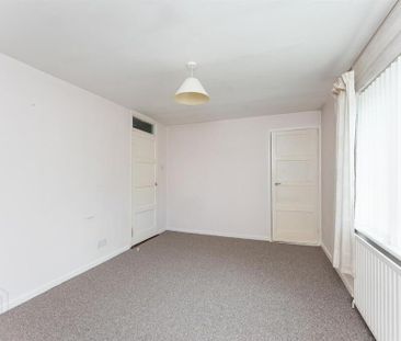 4 Thomas Russell Park, Downpatrick, BT30 6NH - Photo 3