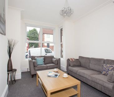 33 Richmond Avenue, Headingley, Leeds, LS6 1BZ - Photo 2