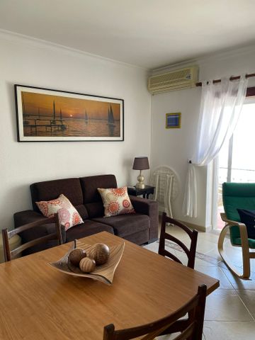 Apartamento T1 +1 para arrendamento Temporário em Vila Real de Santo António com vista para o rio Guadiana. - Photo 4