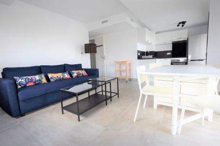 Appartement T2 SIX FOURS LES PLAGES - Vue Mer - Plage Bonnegrace - - Photo 3