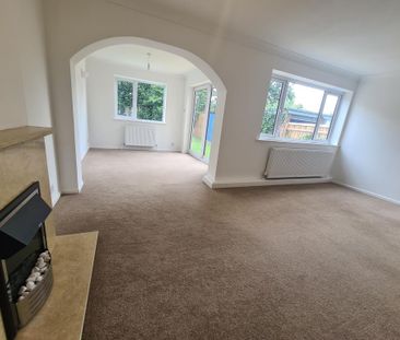 3 bedroom semi-detached house to rent - Photo 2