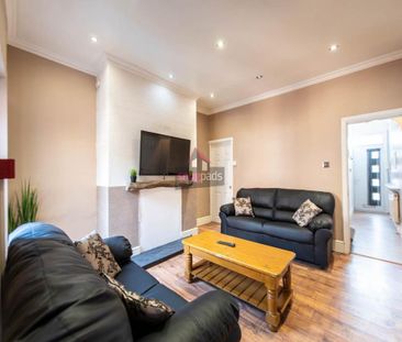 4 bedroom house to rent - Photo 1